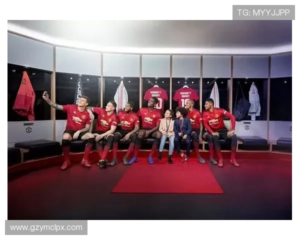 与国际足球巨星亲密合影的难忘时刻和背后故事分享 与国际足球巨星亲密合影的难忘时刻和背后故事分享