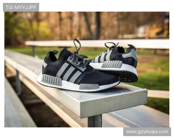 足球明星休闲装时尚解析运动与休闲完美结合的潮流趋势 足球明星休闲装时尚解析运动与休闲完美结合的潮流趋势